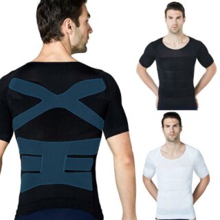 Homme portant un t-shirt correcteur de posture. On le voit de dos et de face sur un fond blanc.
