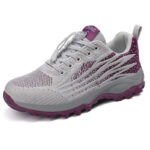 Baskets orthopédiques femme style décontracté sur fond blanc