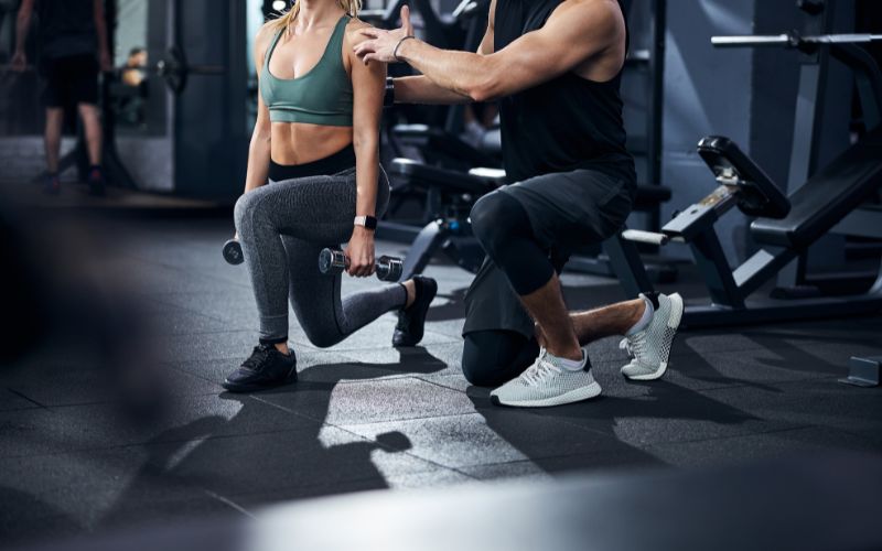 Mal de dos : quand et pourquoi consulter un spécialiste ? Conseils mal dos quand pourquoi consulter specialiste 1