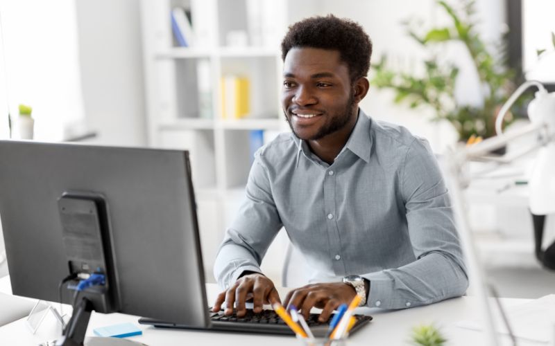 Mal de dos : quand et pourquoi consulter un spécialiste ? Conseils mal dos quand pourquoi consulter specialiste 5