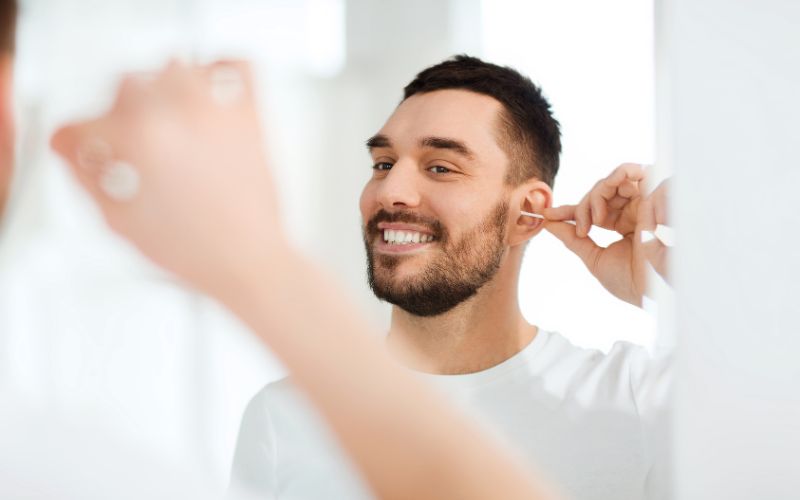 Quel est le meilleur produit pour nettoyer les oreilles ? Quel est le meilleur produit pour nettoyer les oreilles ? Conseils meilleur produit nettoyer oreilles 3