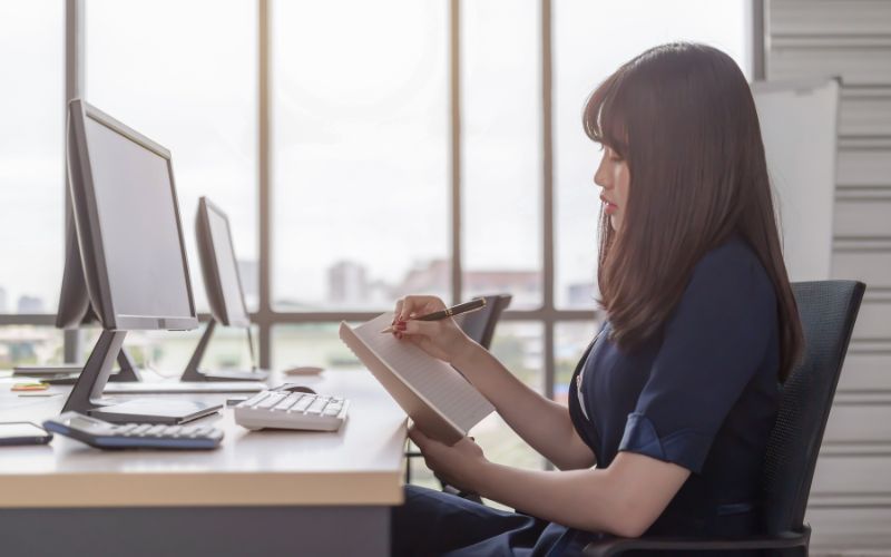 Prévenir le mal de dos : les bonnes pratiques Prévenir le mal de dos : les bonnes pratiques Conseils prevenir mal dos bonnes pratiques 3