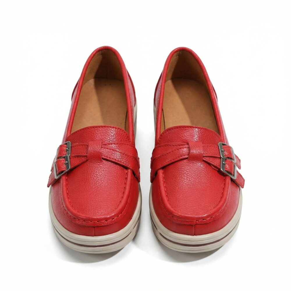 Paire de chaussures mocassins orthopédiques rouges à plateforme pour femme 1